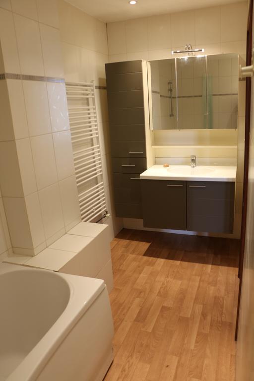 City Center Apartments Brasseurs Bruselas Habitación foto